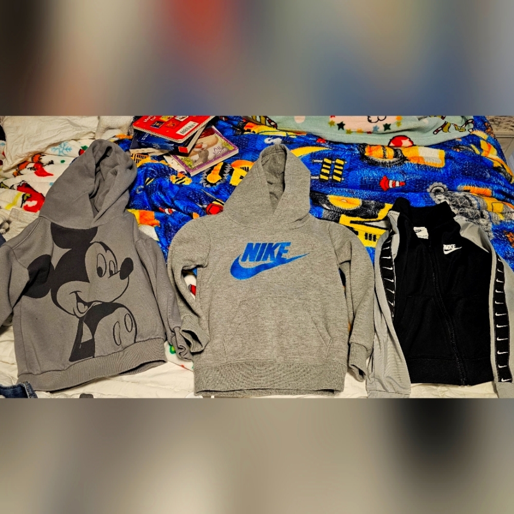 3T sweatshirts/ zip ups